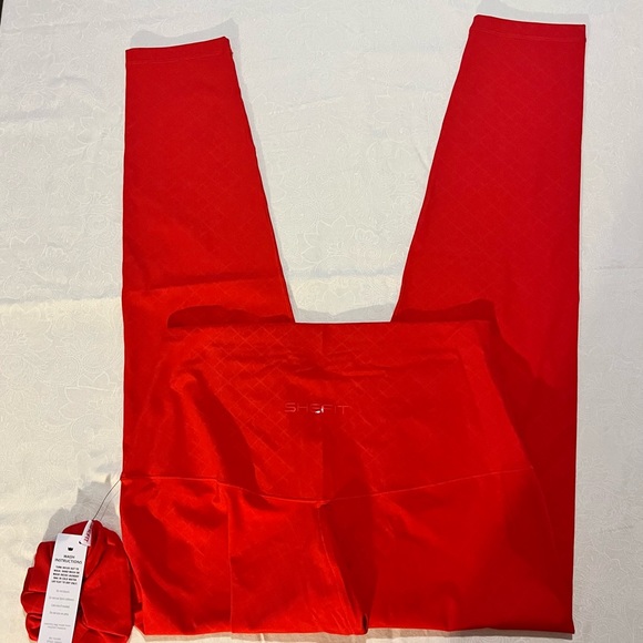 SHEFIT Boss Leggings in Rush - Picture 2 of 8